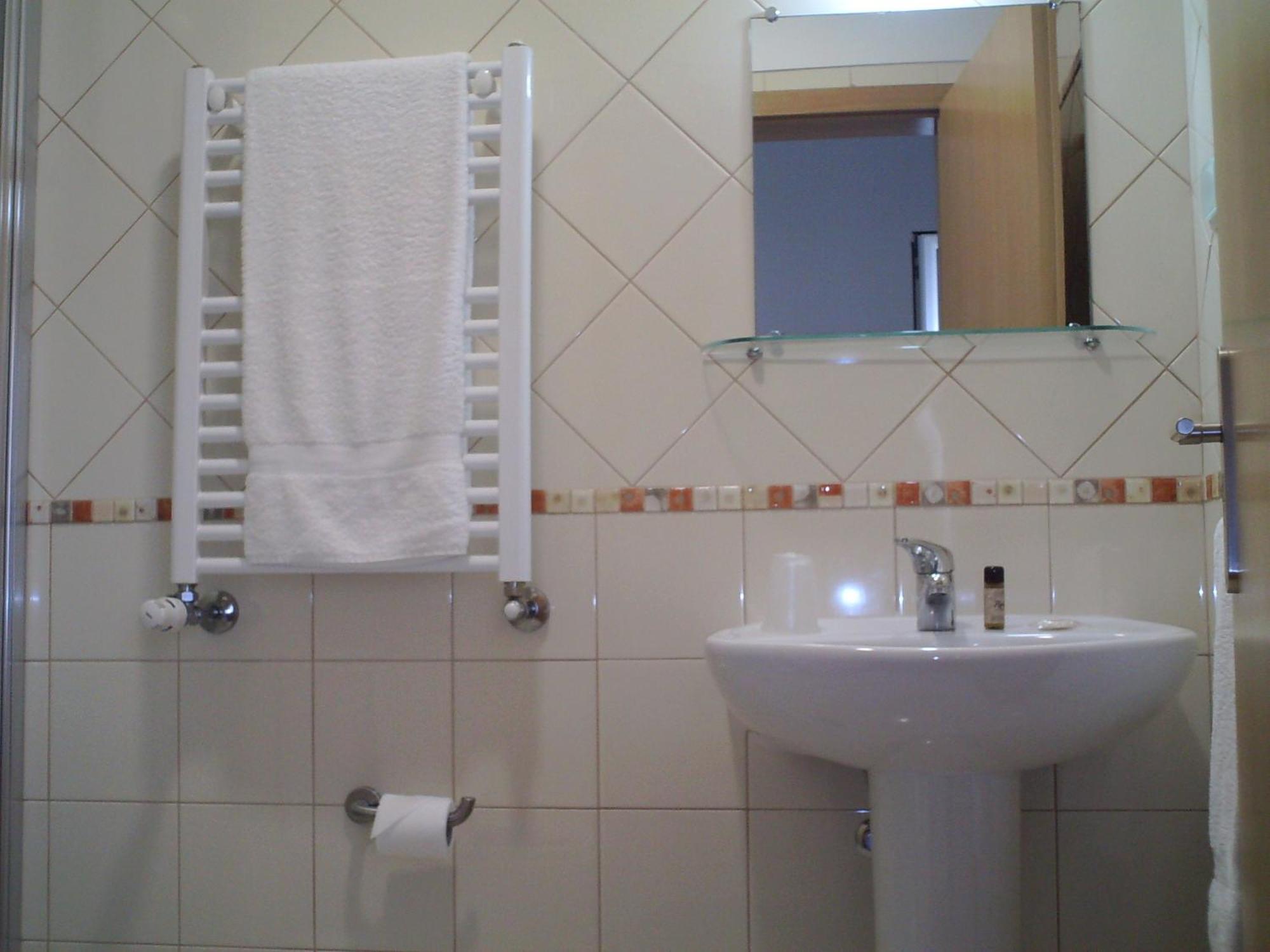 Hotel Serafim Almodôvar Buitenkant foto